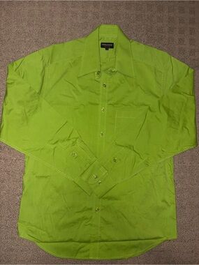 Town & Country Men's Lime/Green Long-Sleeve Dress Shirt Wrinkle-Free Like-NEW.
